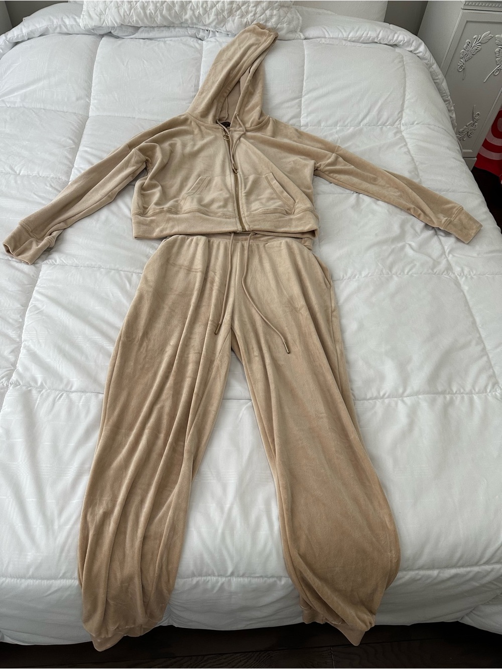 Velour Cropped Zip Hoodie & Drawstring Joggers Set - Beige